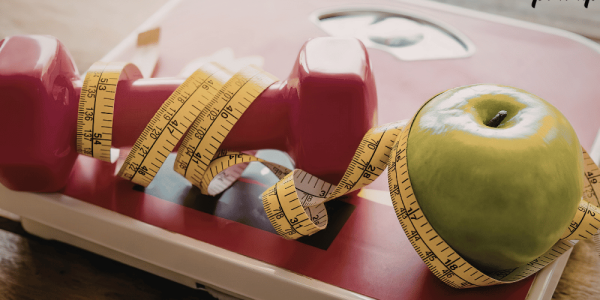 Ernährung für Muskelaufbau und Fettabbau: Der ultimative Guide zur Body Recomposition 2026